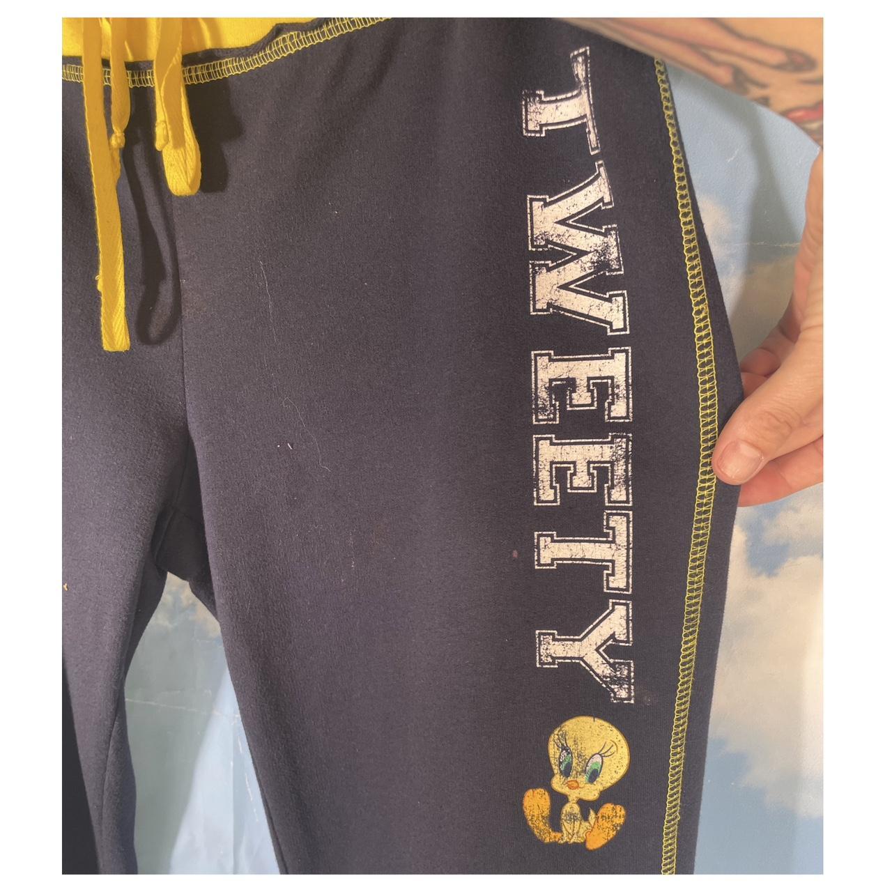 💘 vintage slouchy Tweety Bird joggers 💘 💋 Really - Depop