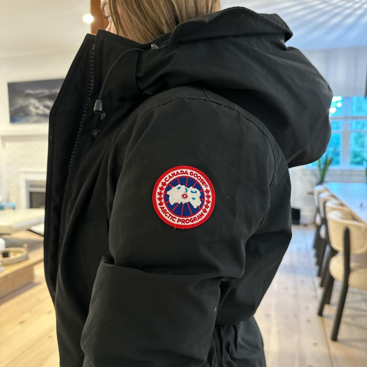 CANADA GOOSE Trillium Parka Heritage in black. Comes... - Depop