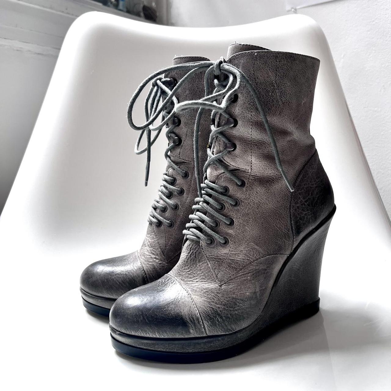 VINCE CAMUTO LEATHER WEDGE BOOTS NEWWW, -distressed