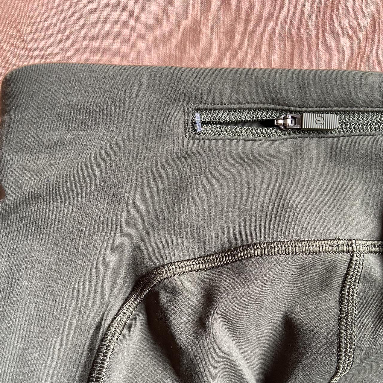 Lululemon bottle green tights (lulu size 4, aus size... - Depop