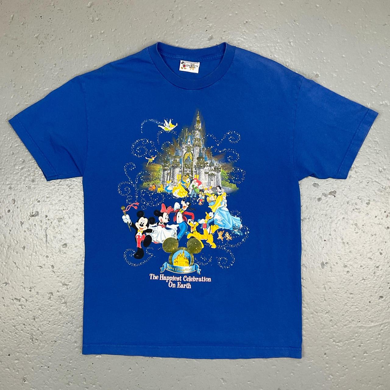 Vintage Walt Disney World graphic t-shirt with print | Depop