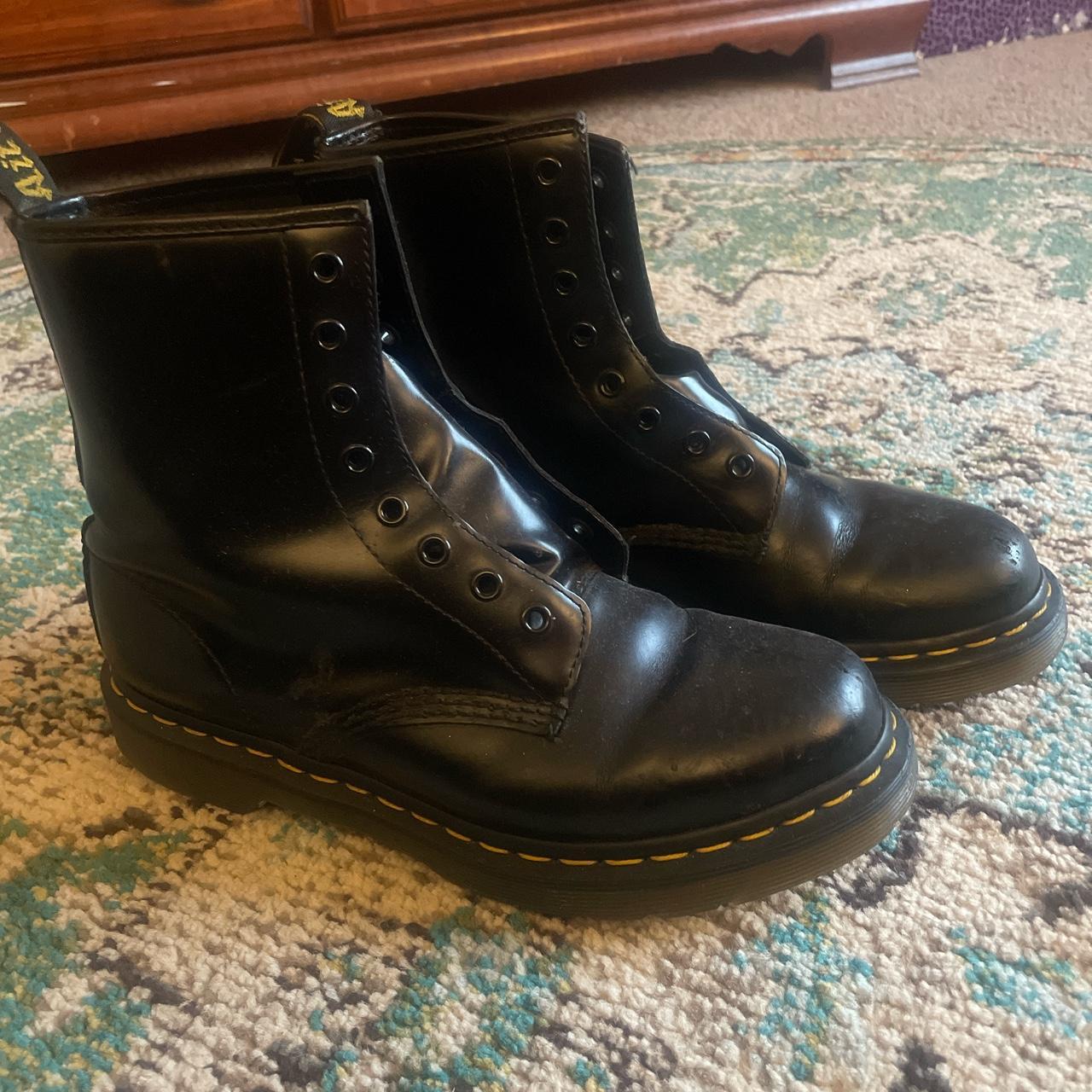 Used doc sale martens womens 9