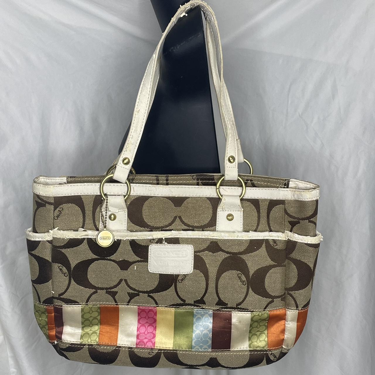 item listed by taysthriftstylez