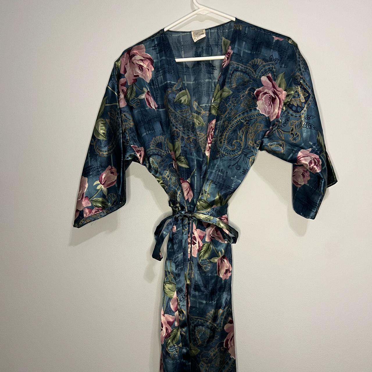 California Looks Women's Navy and Blue Robe