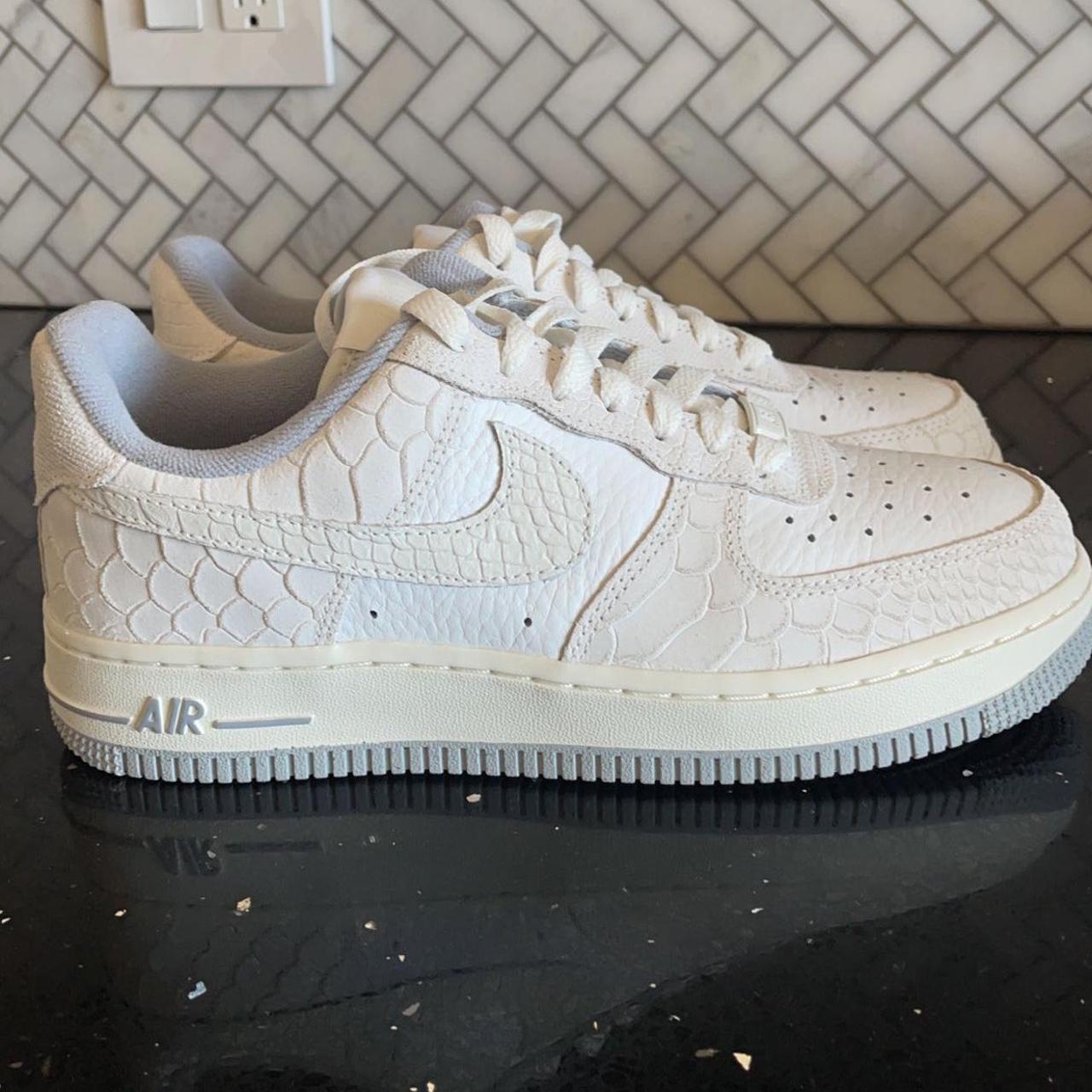 Snake print clearance nike air force