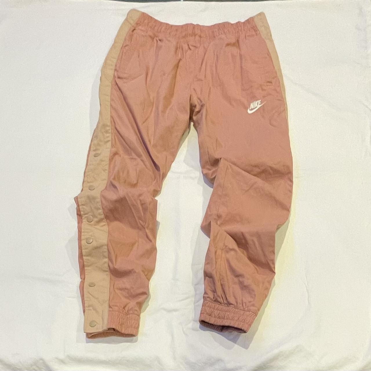 Nike hot sale pink trousers