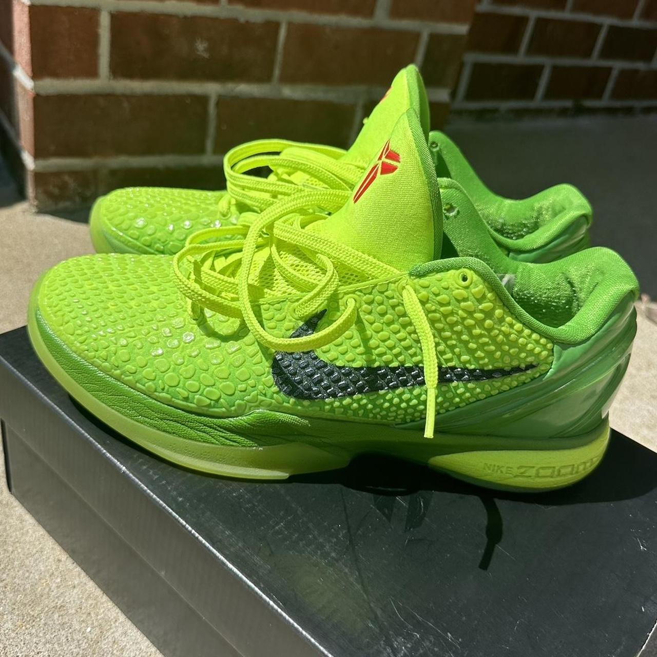 kobe grinch shoes for sale