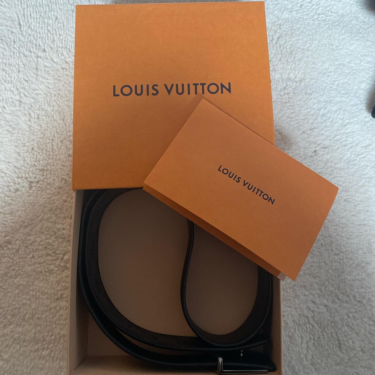 black nylon belt