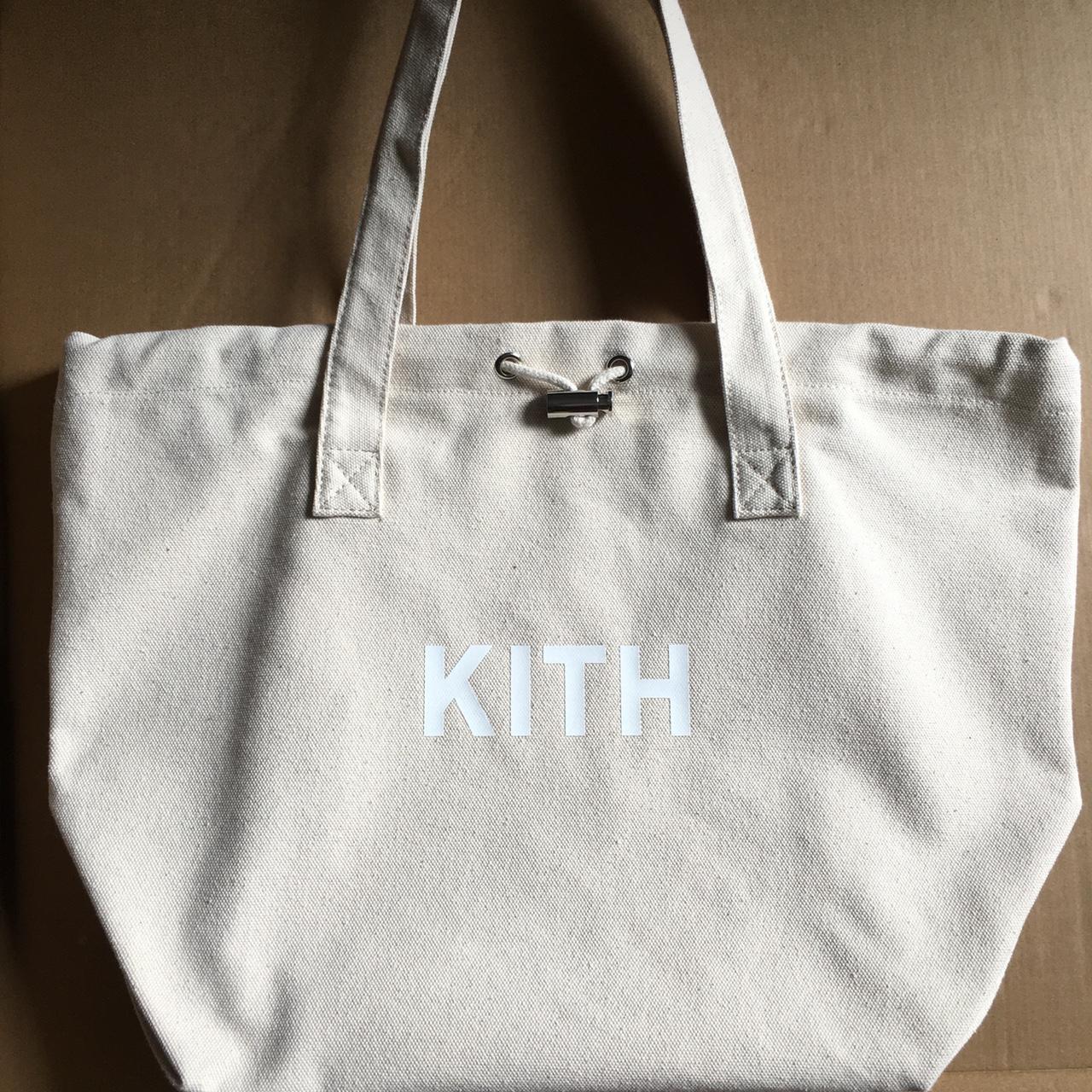 人気SALE最新作kith Commuter hoodie Sサイズ　店舗のみ発売品 トップス