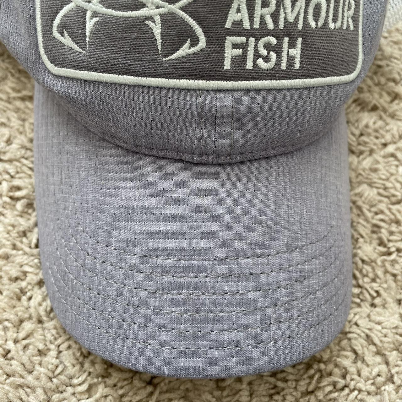 under armor hat! small flaw on bill - Depop