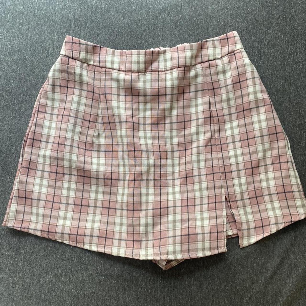 Women's Pink and White Skirt | Depop