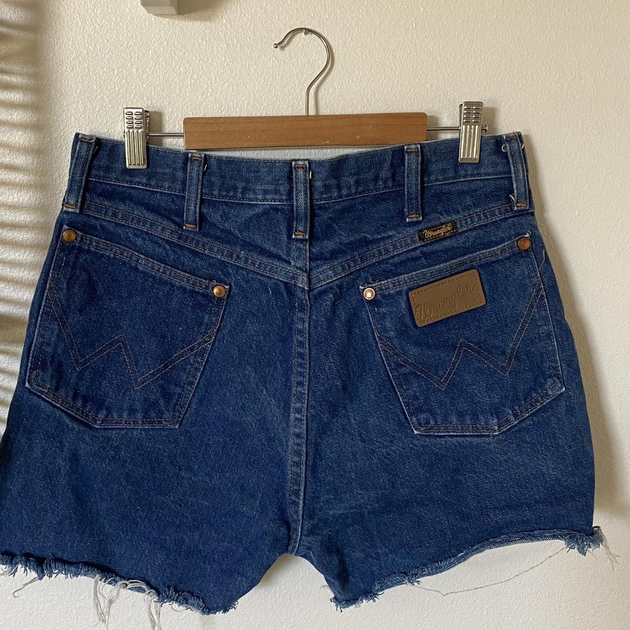 item listed by ari225