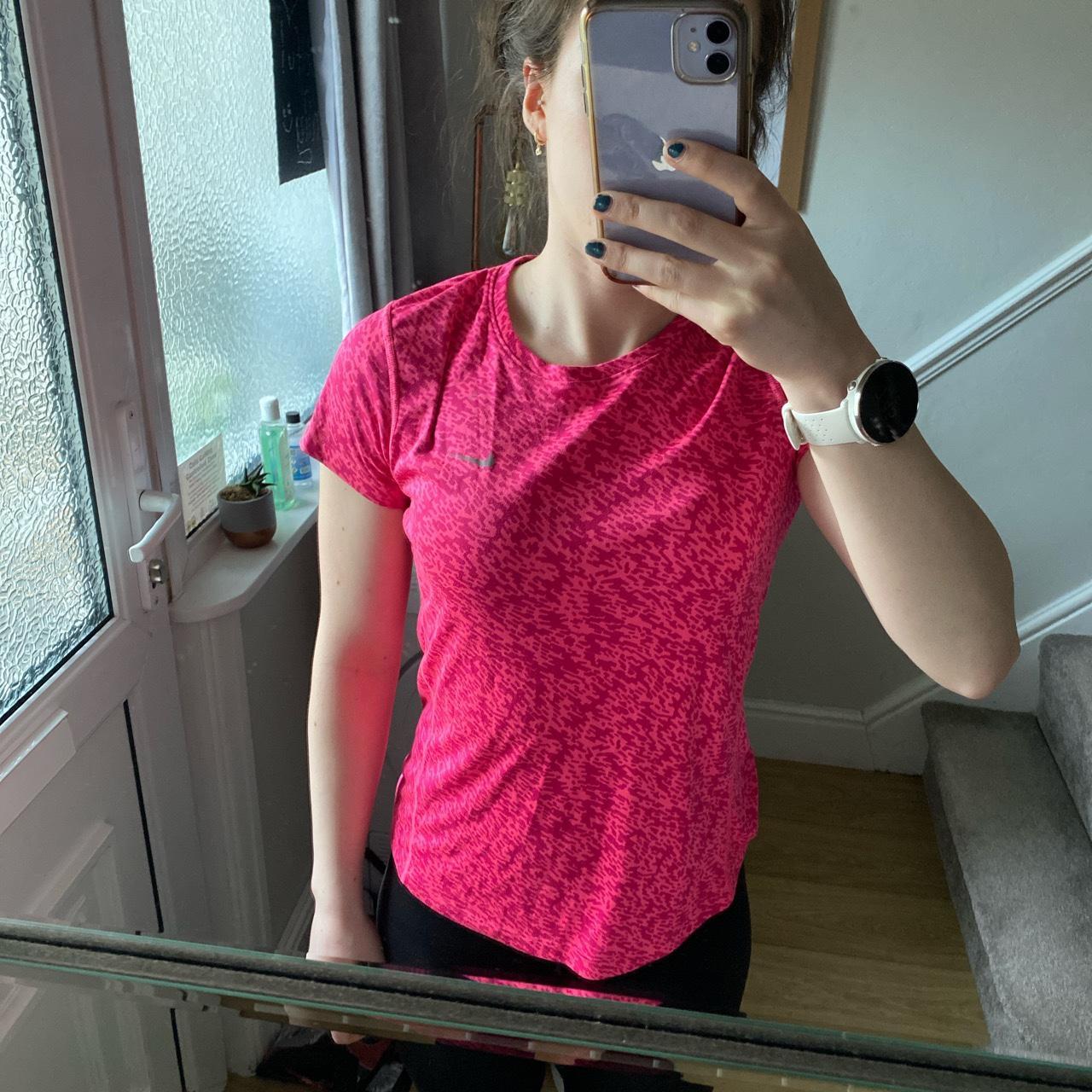 womens nike pink shirt