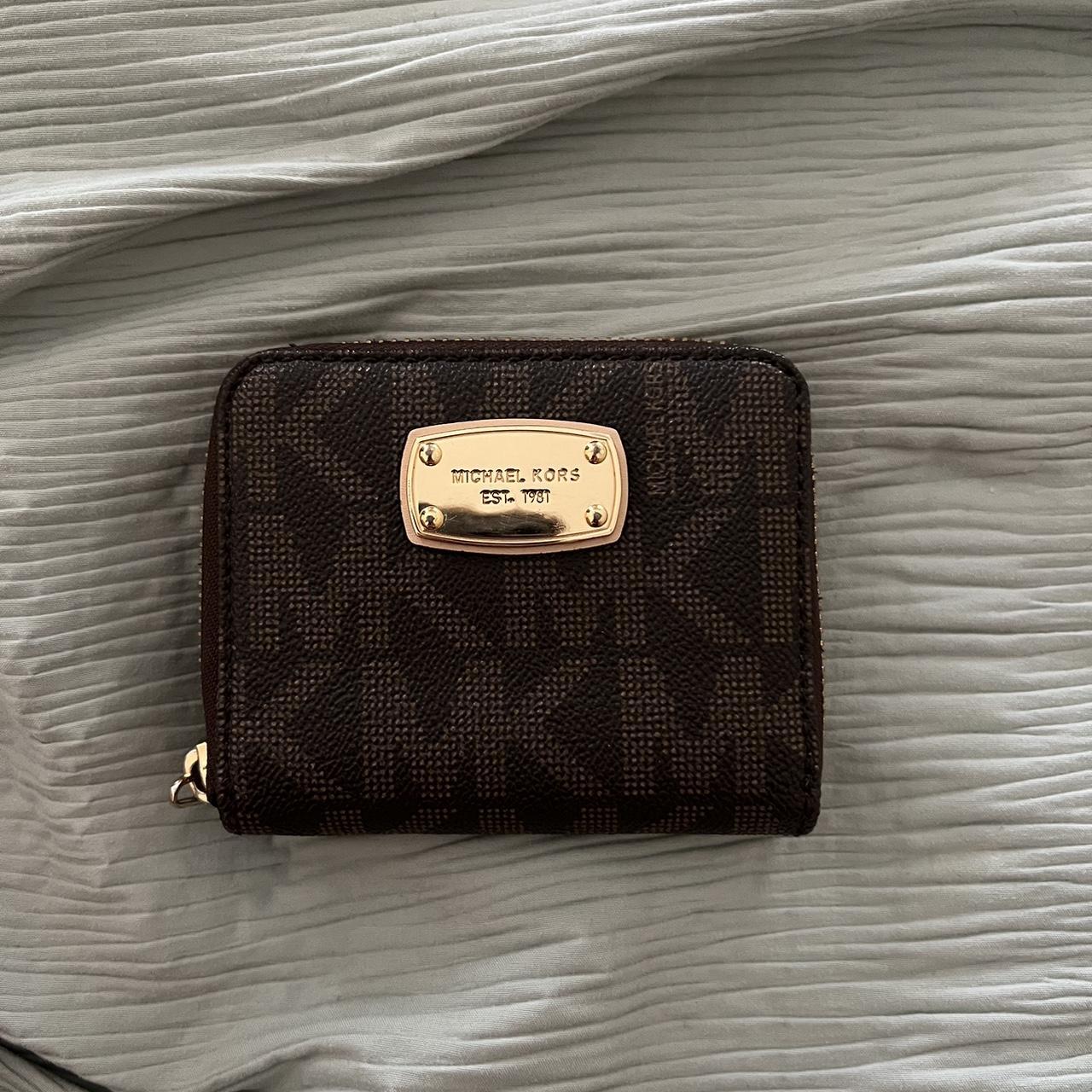 Michael kors zip hot sale coin purse