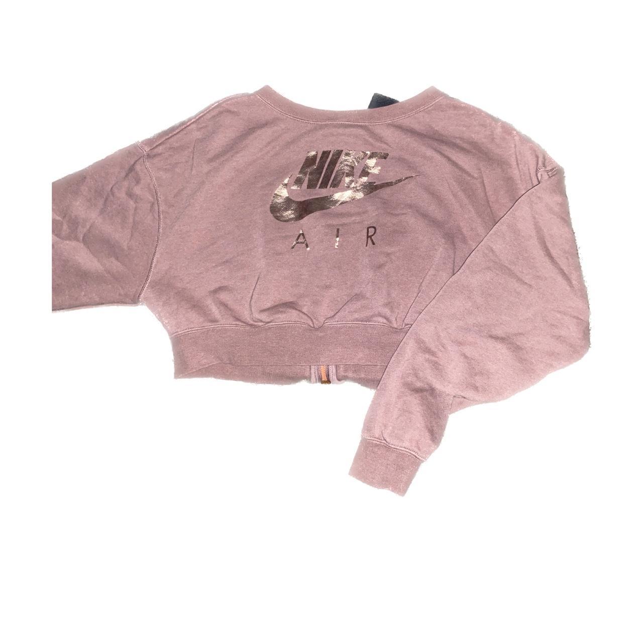 Cropped Nike sweatshirt with zipper in the back.... - Depop