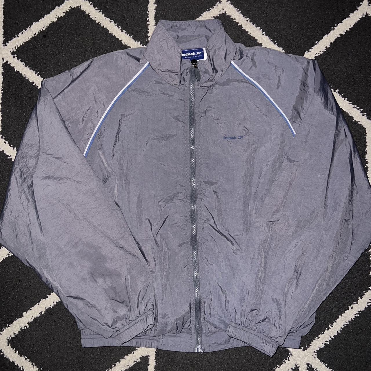 item listed by ekcvntg