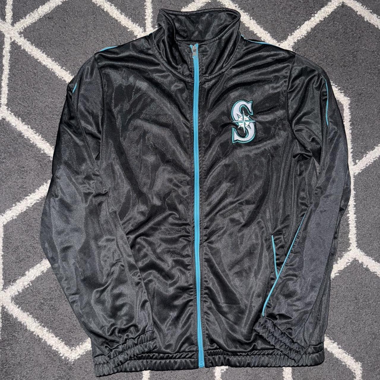 item listed by ekcvntg