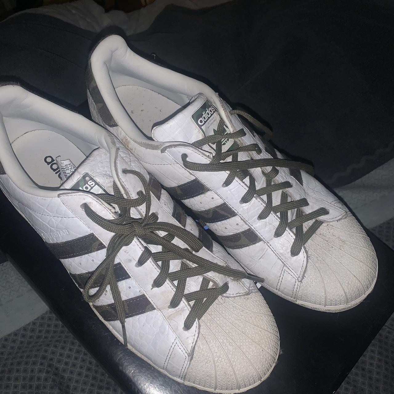 Addidas “shell toes” white and camo logo(size Uk 10)... - Depop