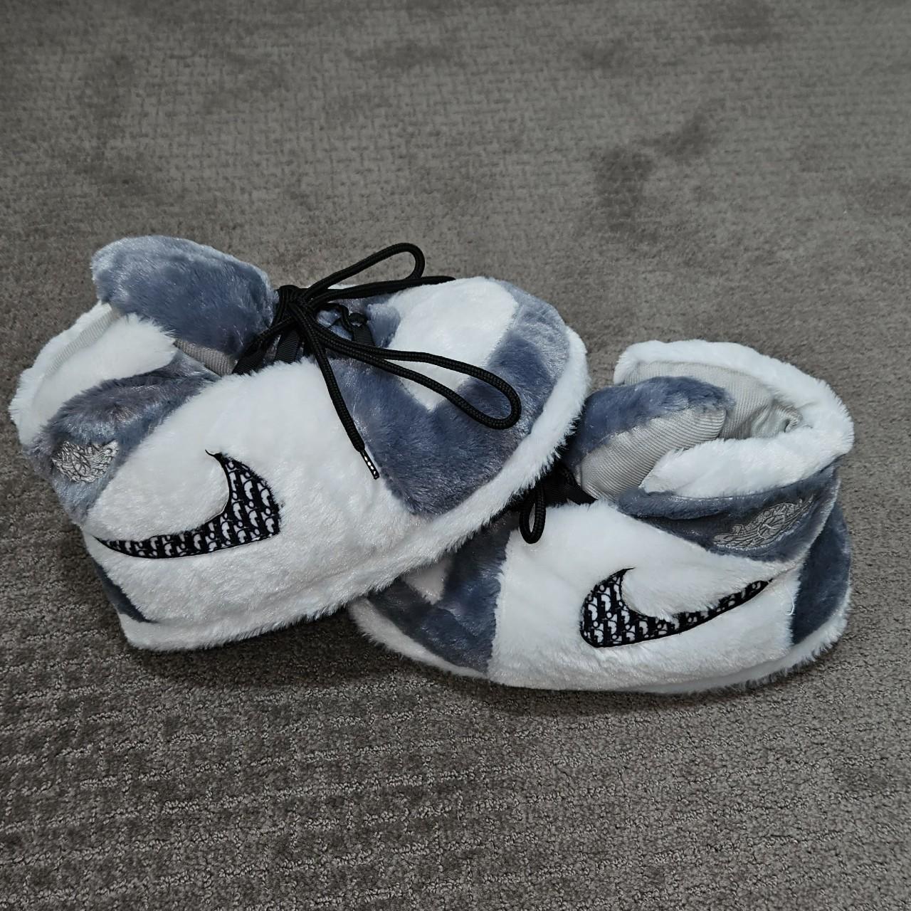 Amazon.com: Custom Sneakers Slippers, Retro High Light Smoke Gray Sneaker  Plush, Organic Cotton & Wool Handmade, Breathable & Non-Slip Crochet Socks  Shoes for Basketball Fans Gift ideas : Handmade Products