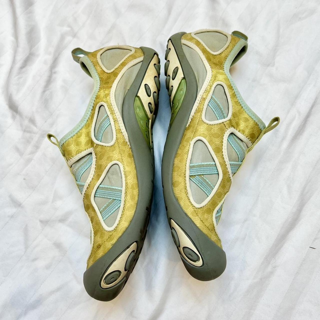 merrell slip on sneakers