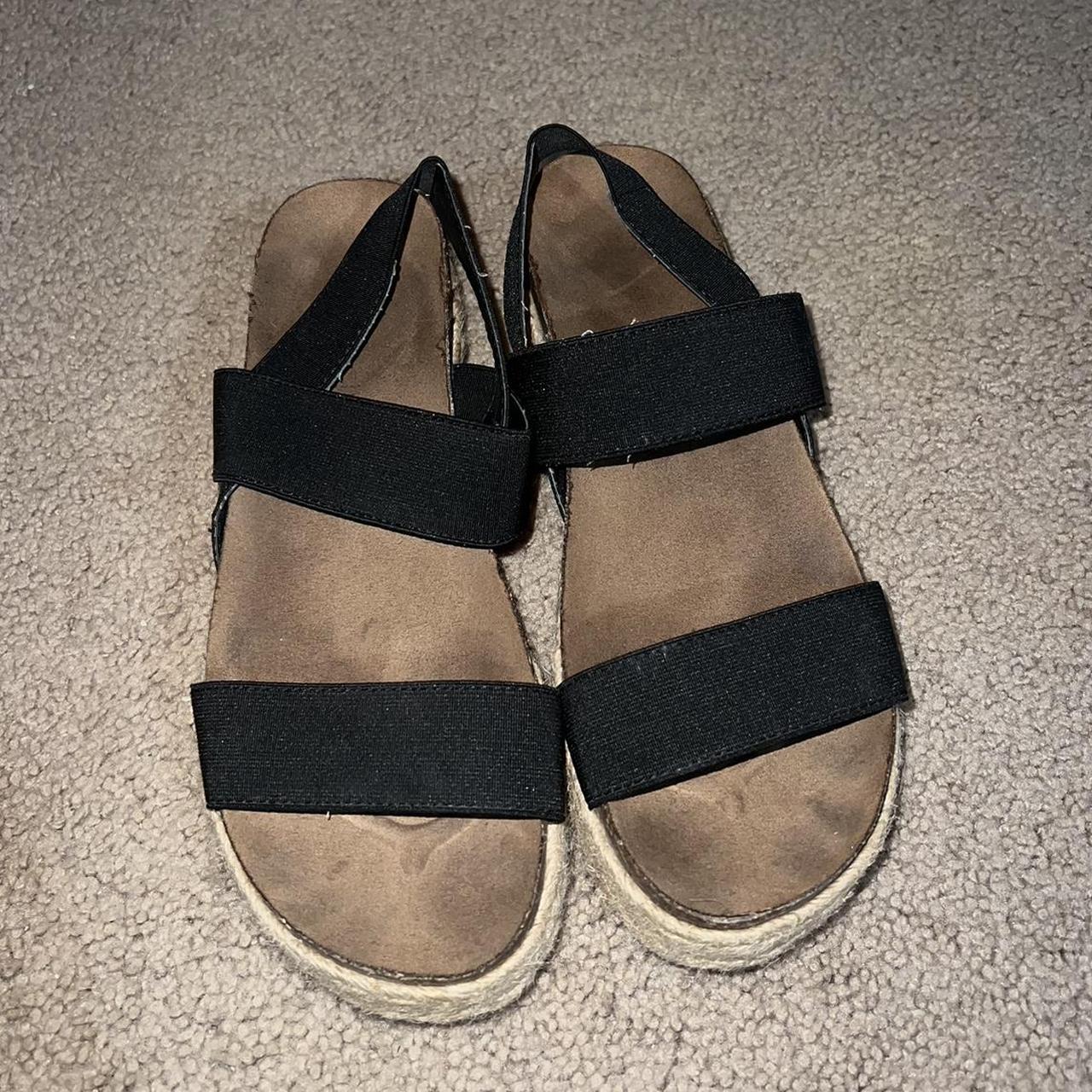 Madden Girl Platform Sandals Size 8 No labels- worn off - Depop