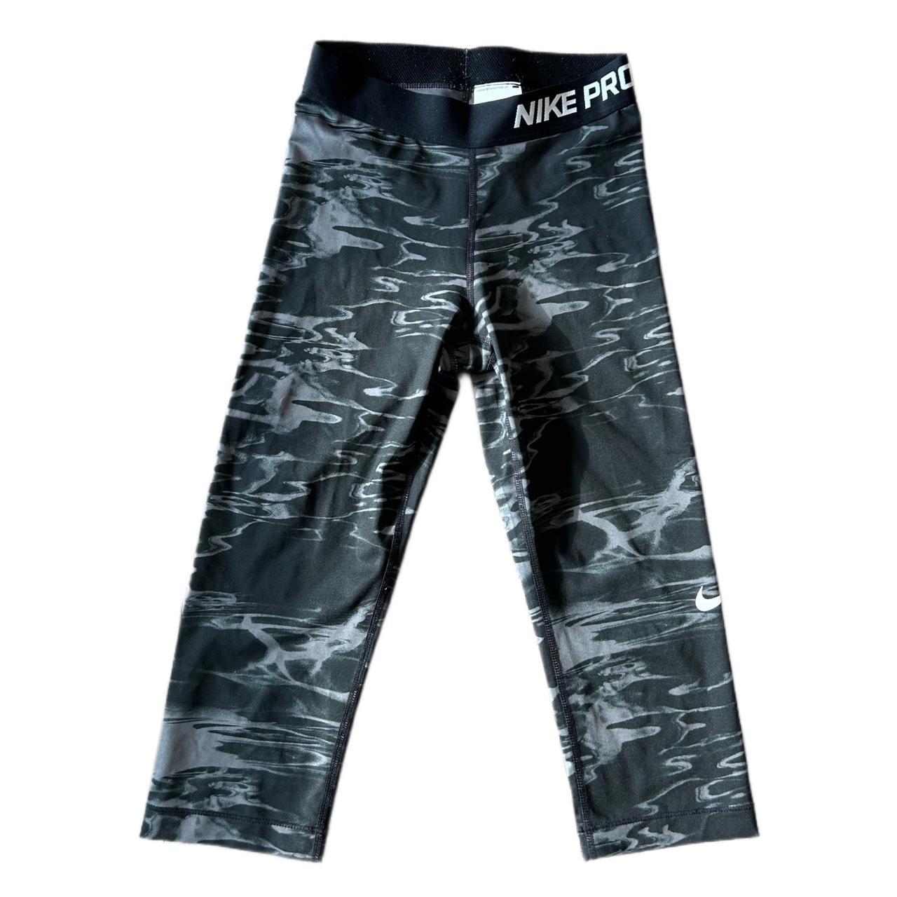 Nike Pro yoga pants/ cropped leggings grey/black... Depop