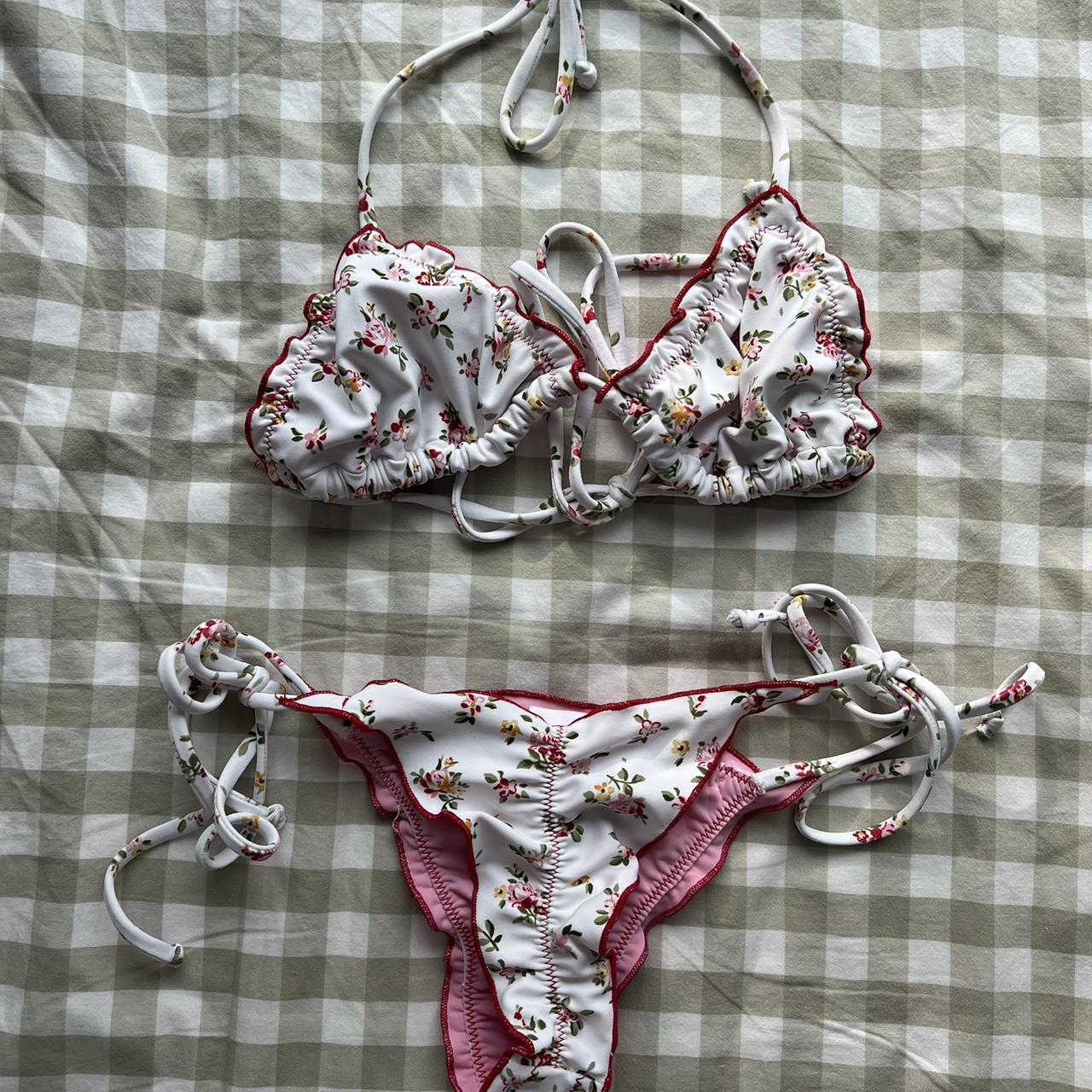 floral print bathing suit 🌺, - never worn doesn’t fit...