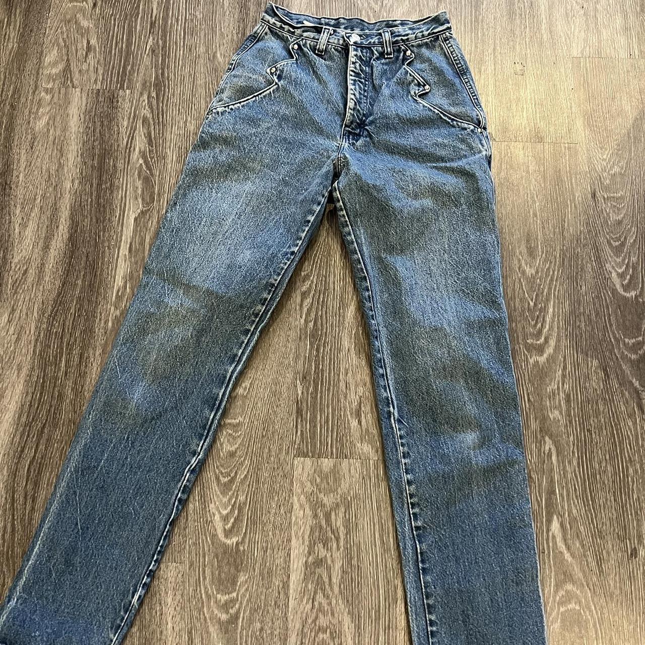 Vintage high rise mom jeans, very similar to rocky... - Depop
