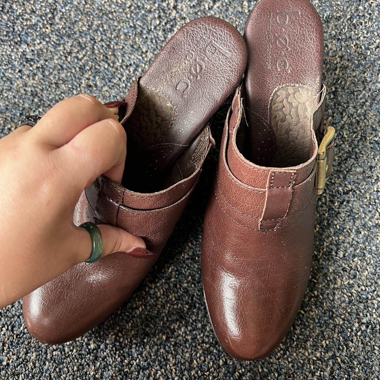 mens brown leather clogs