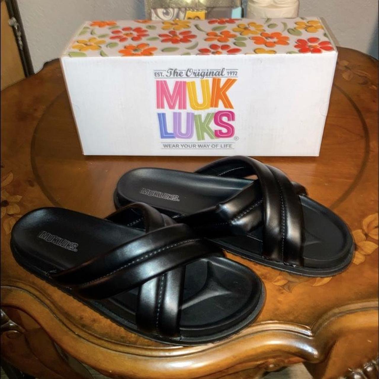 Muk Luks Women's Black Sandals