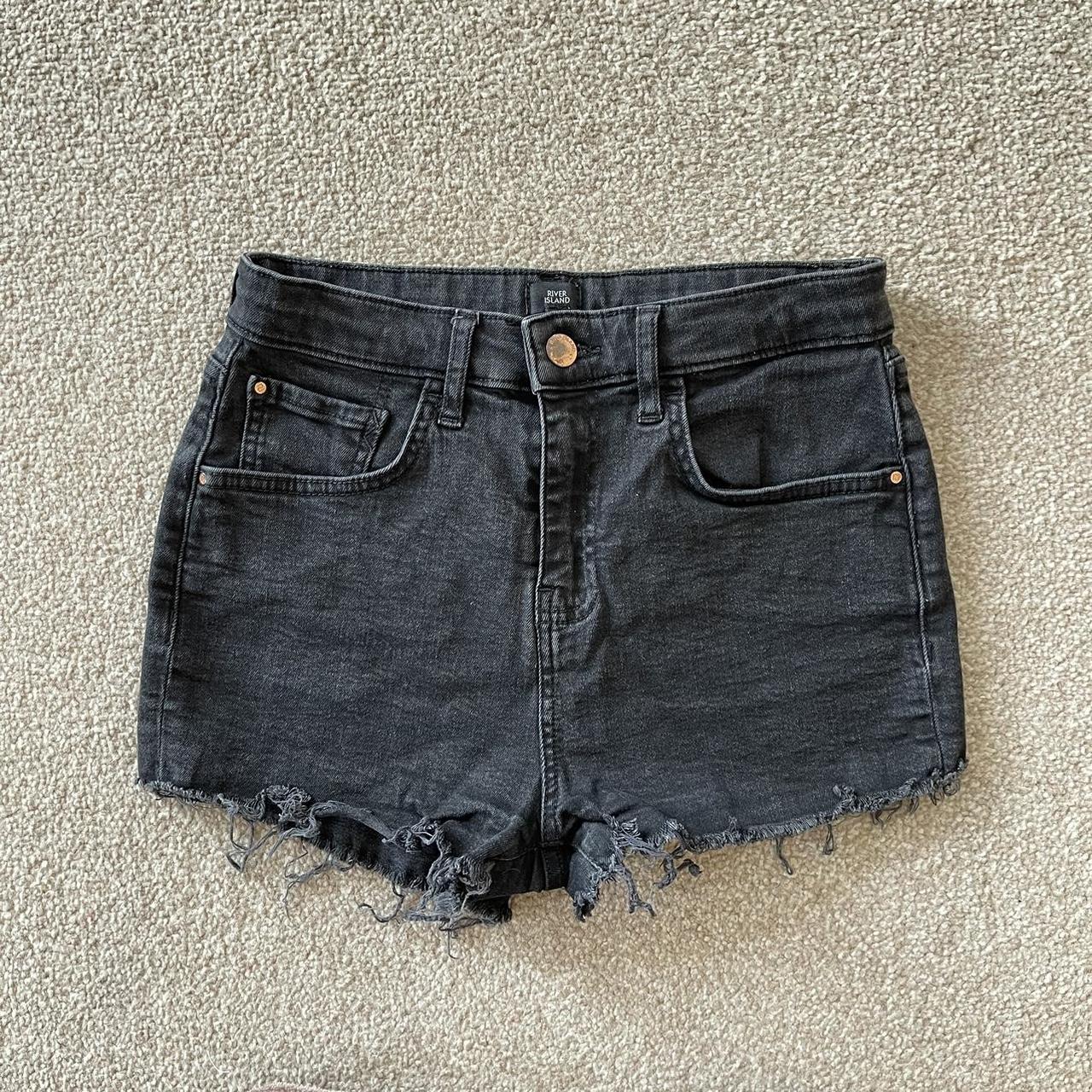 River Island Women's Black Shorts | Depop