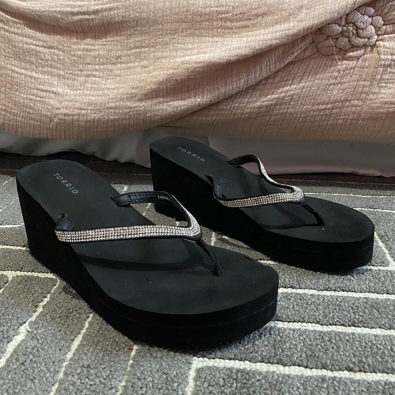 Torrid Women's Black and Silver Flipflops | Depop