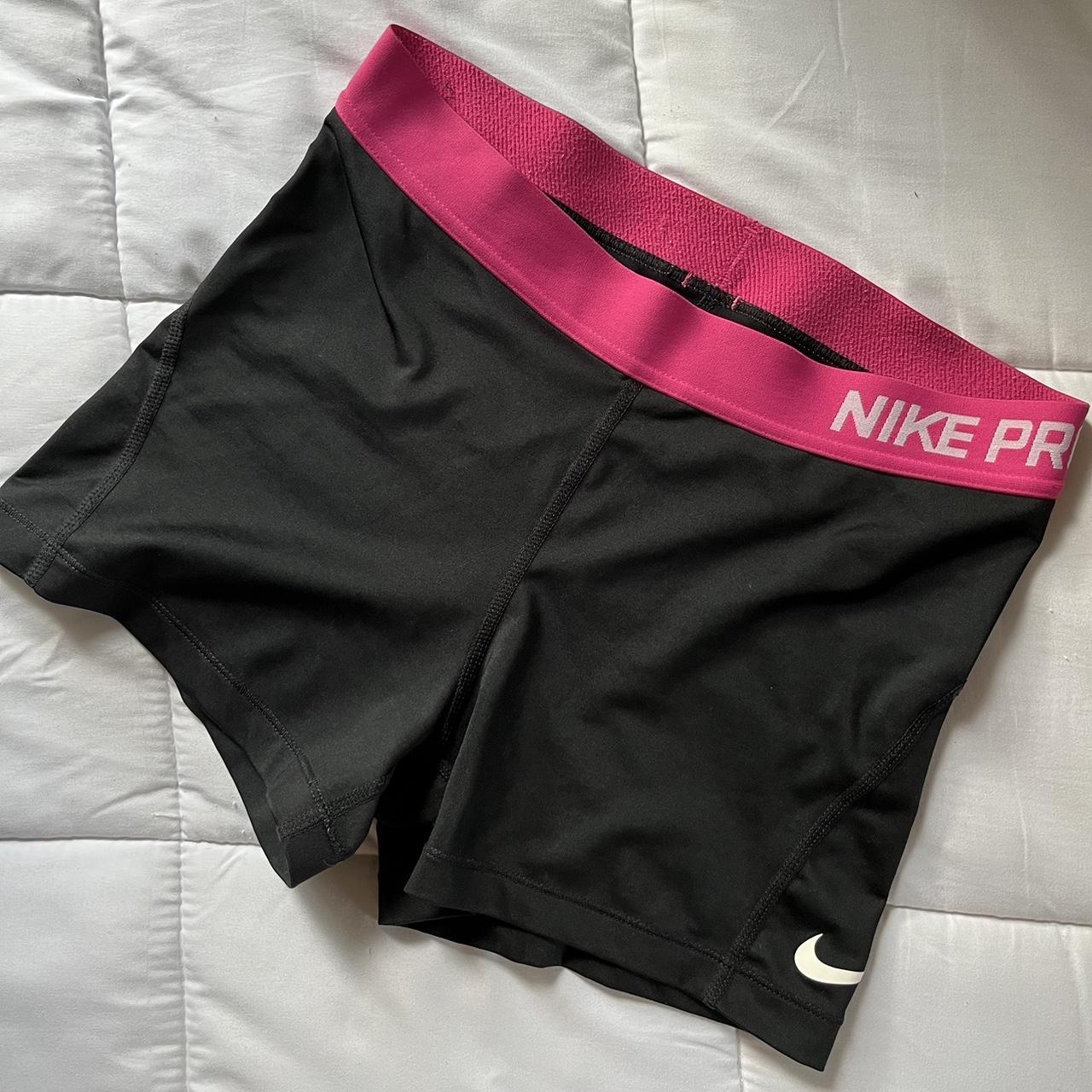 Nike Women's Shorts | Depop