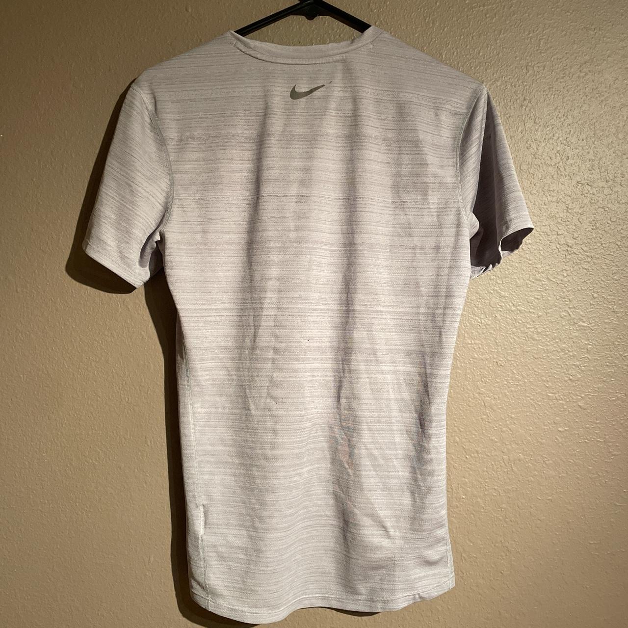 mens grey nike dri fit t shirt