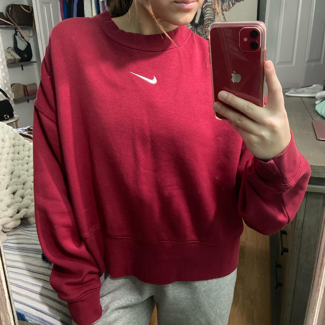nike red sweater women's