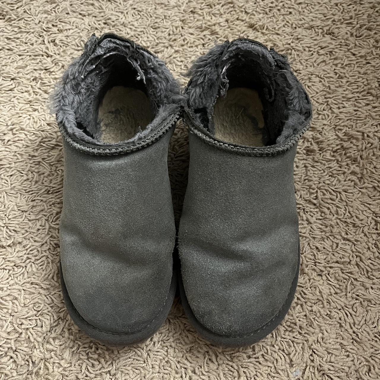 Ugg Slippers Very Worn Water Damage Still Comfy Depop