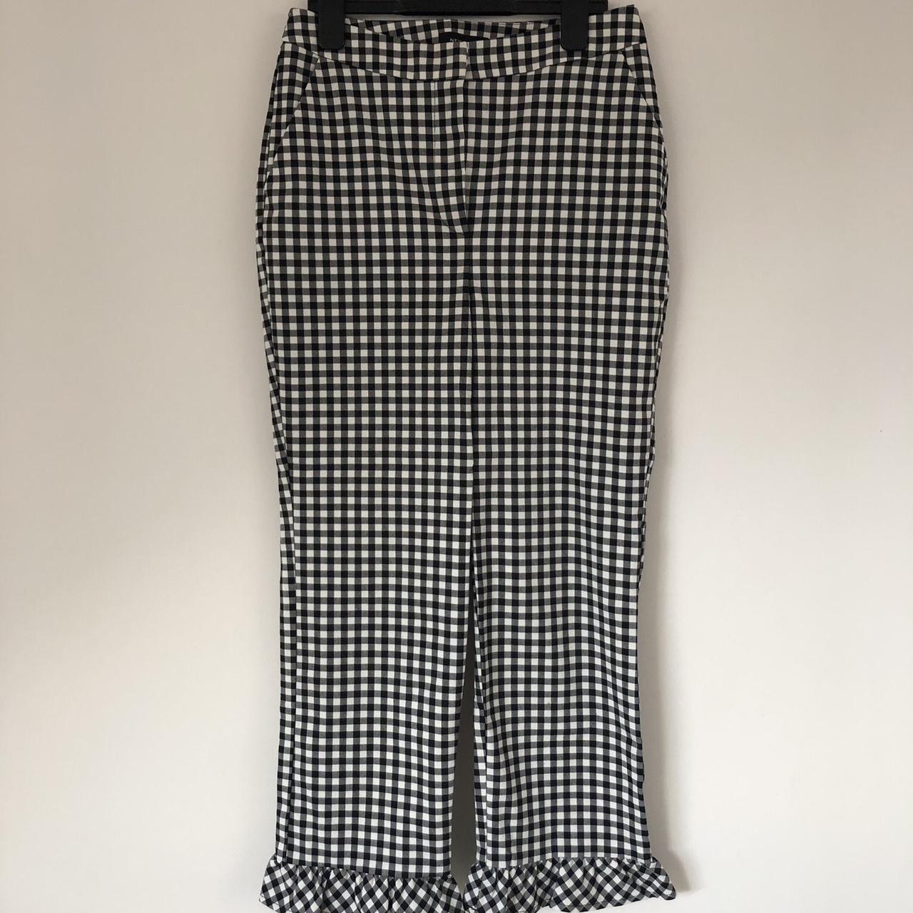 Black and white cropped trousers with frill hem Mid... - Depop