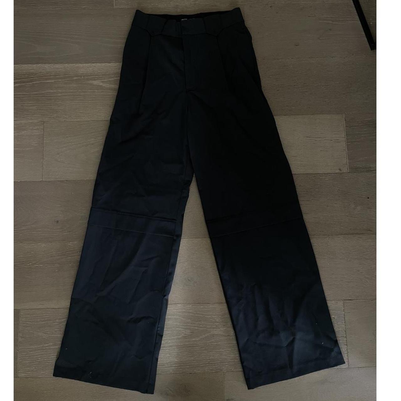 zara work pants in size extra small 🖤 super cool... Depop