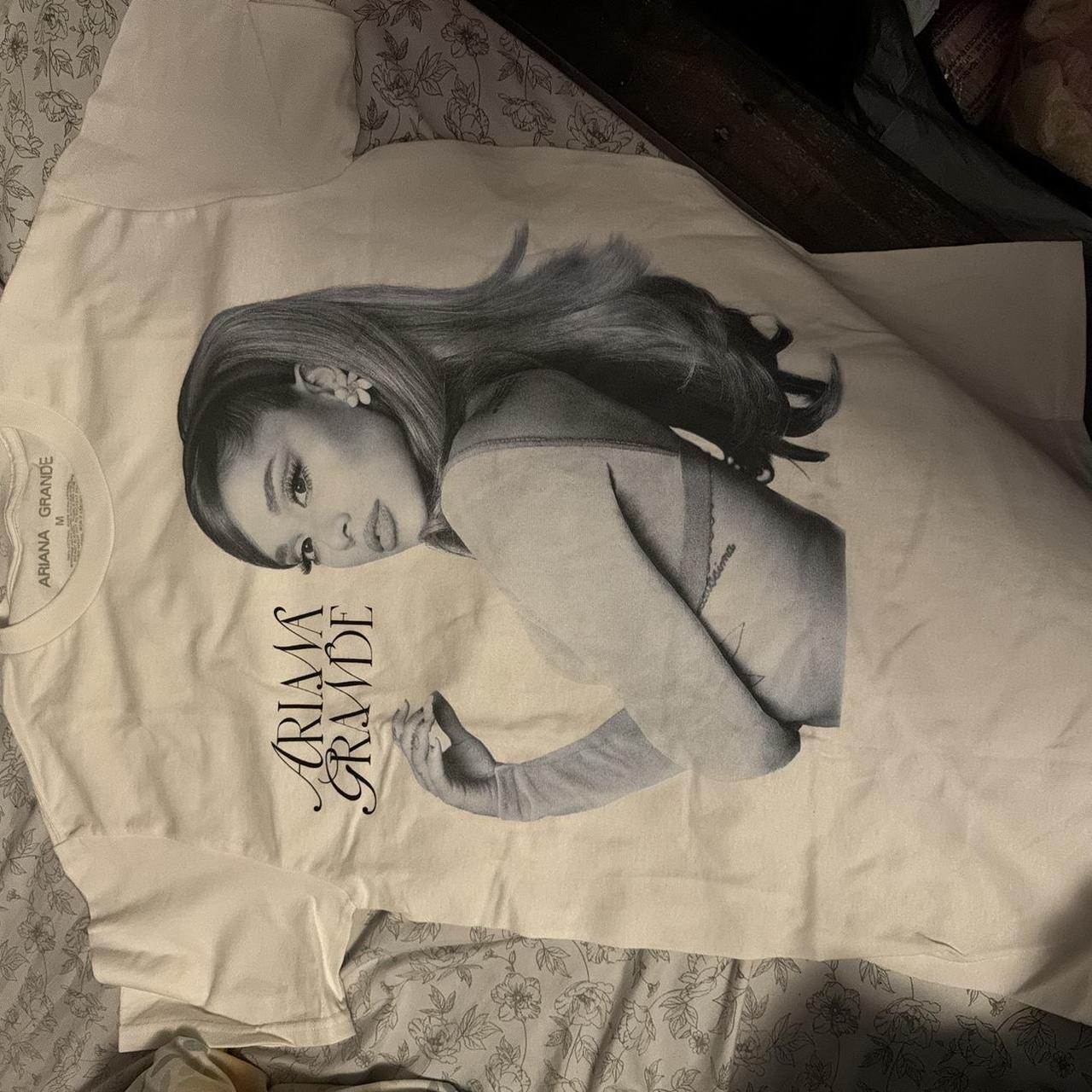 positions ariana grande shirt hot topic brand new - Depop