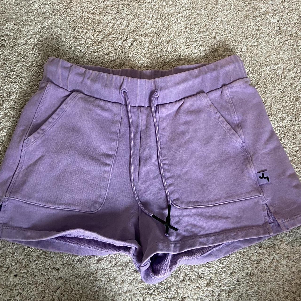 joylab comfy shorts prettiest color and great for... - Depop