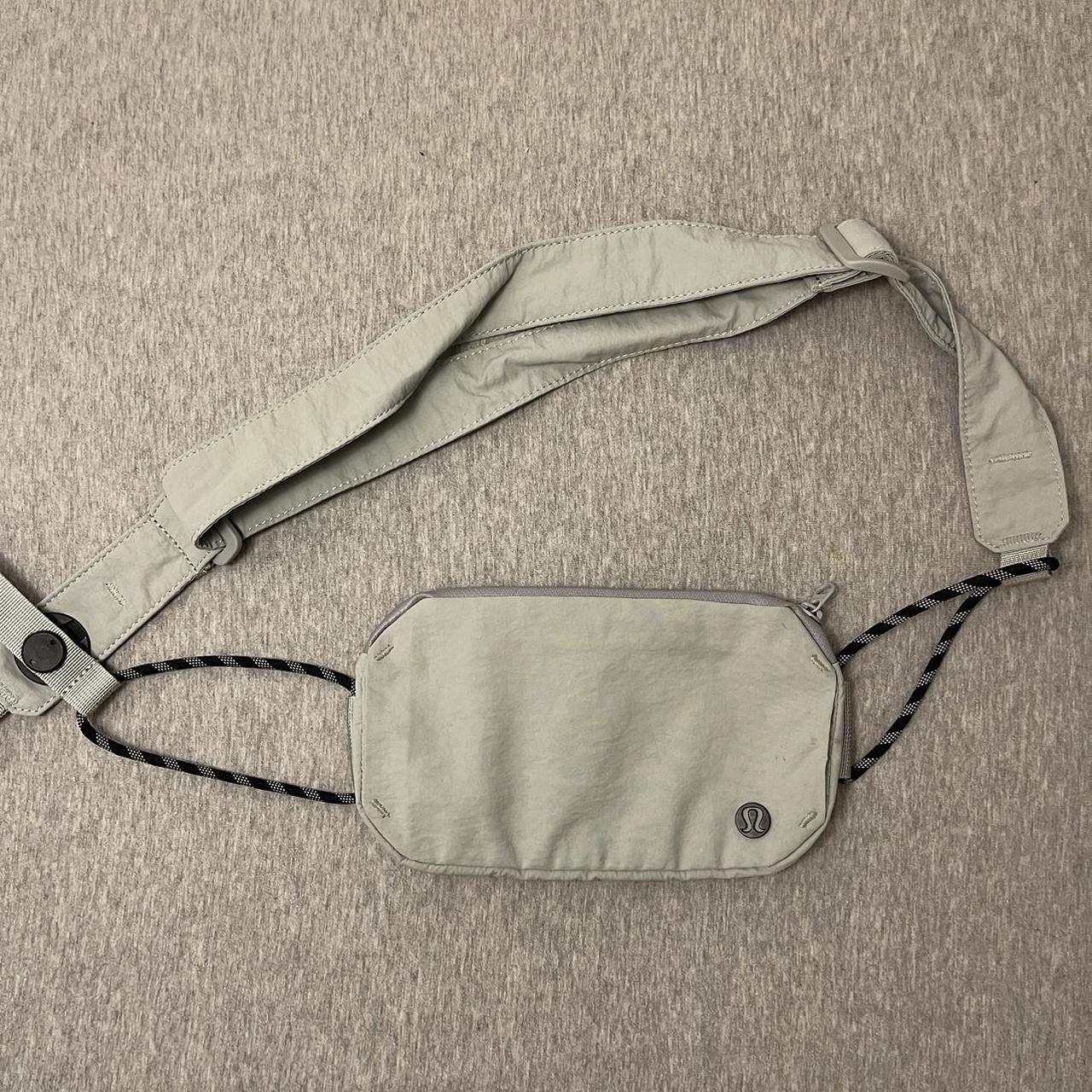 Grey lululemon belt bag used a few times I can’t... - Depop