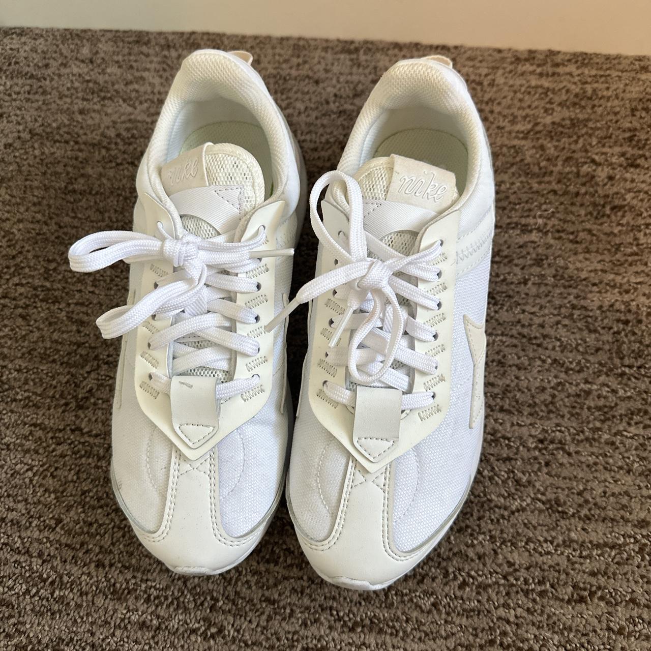 Nike Women's White and Cream Trainers | Depop