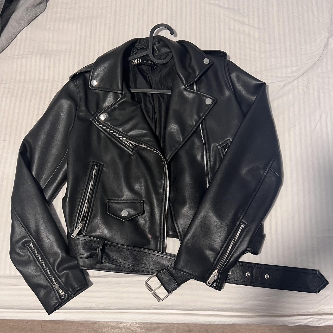 Zara Women's Black Jacket | Depop