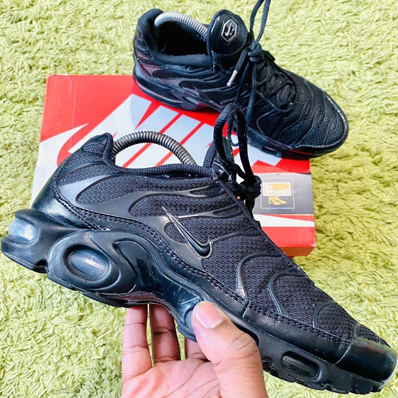 tn nike black