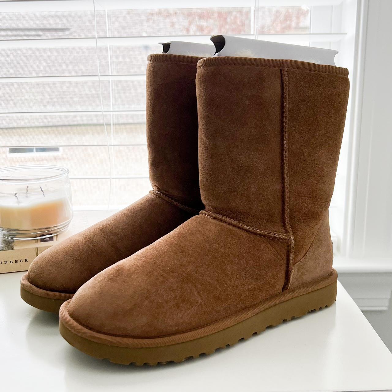 Short on sale tan uggs