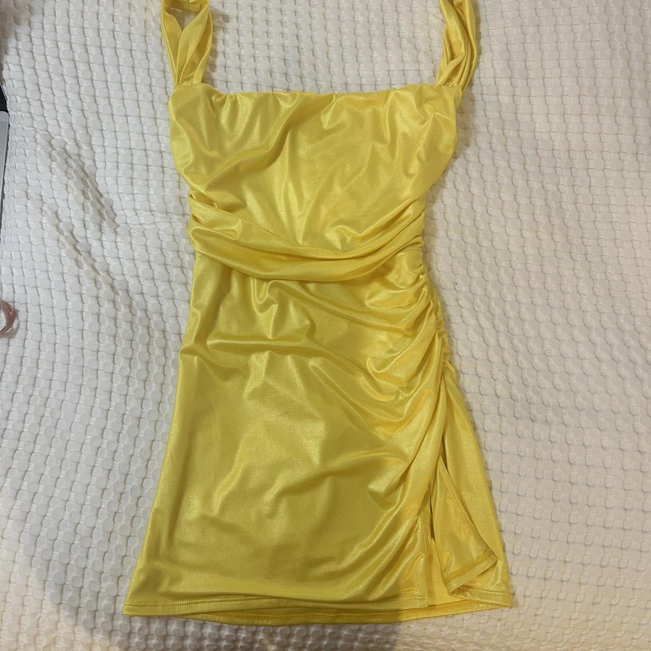 Lucy in the Sky Melina shimmer dress, yellow, belle... - Depop