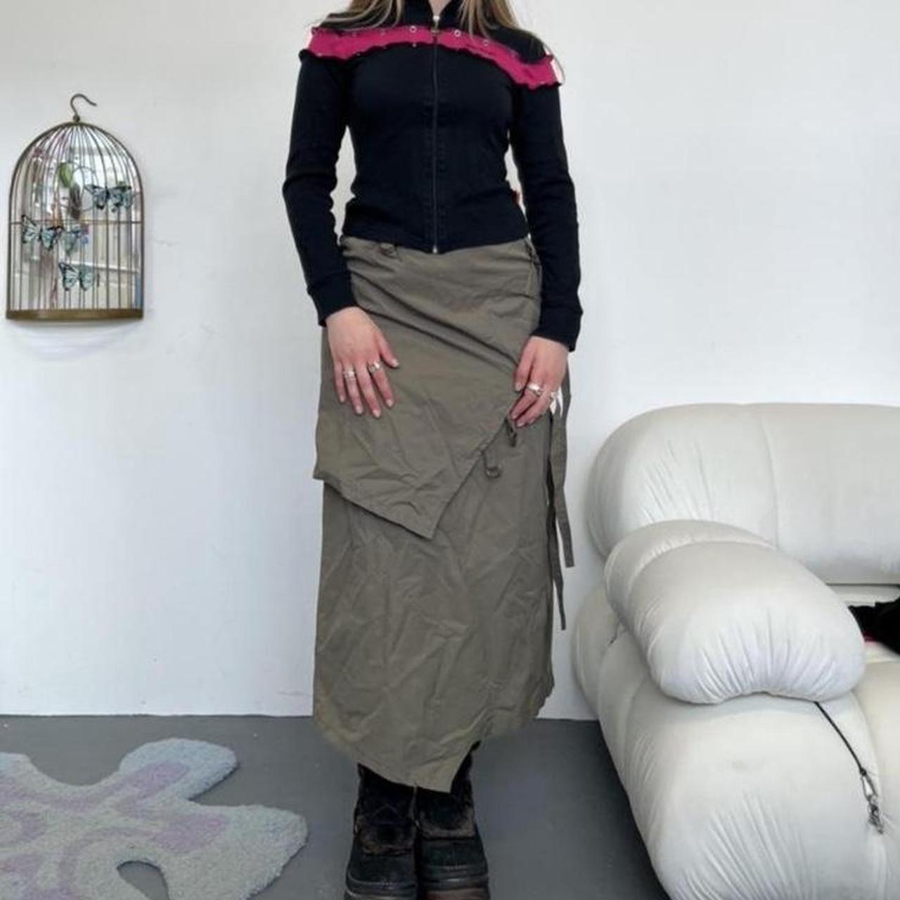 Khaki Cargo Skirt, such a nice skirt. Waist 26 so... - Depop