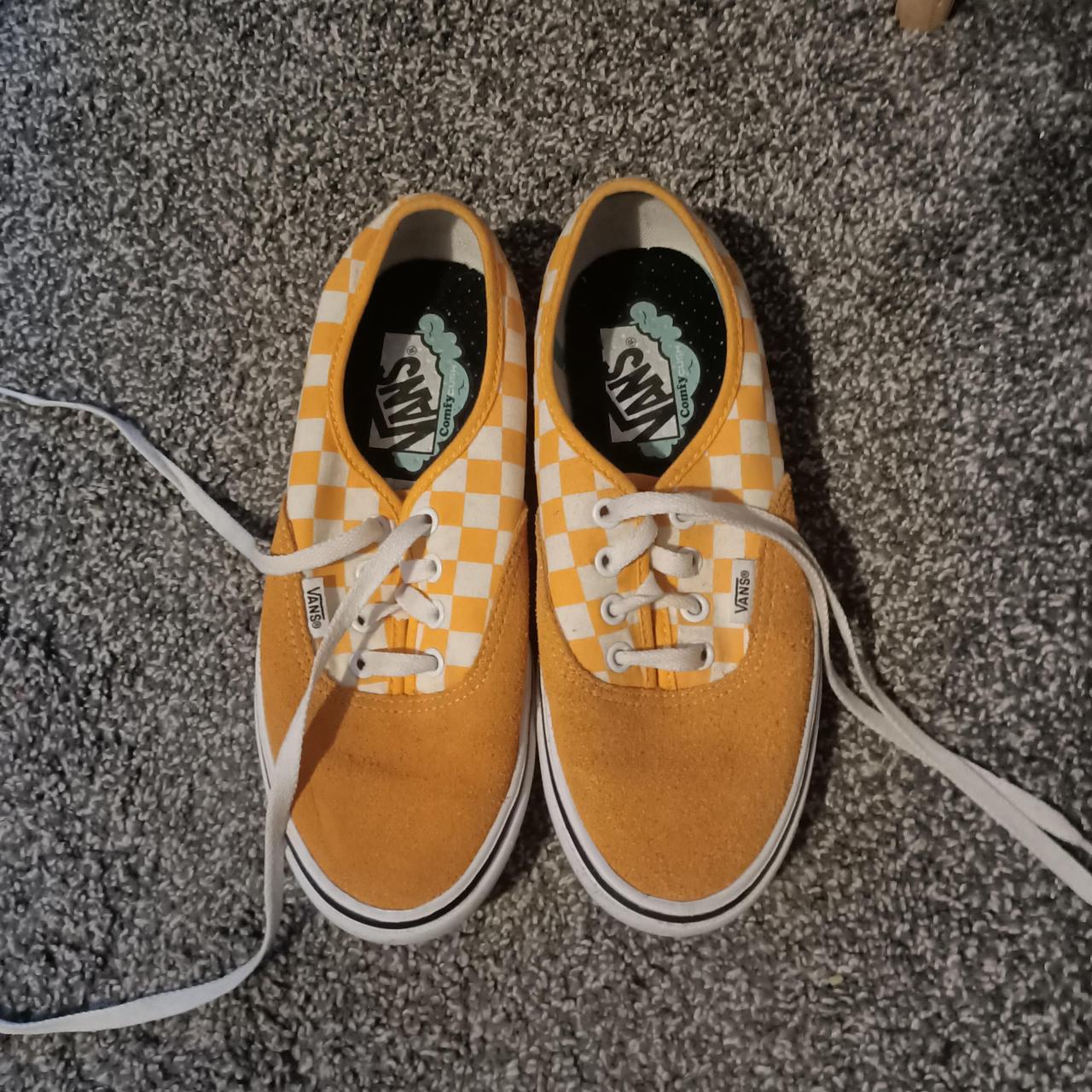 Vans store comfycush yellow