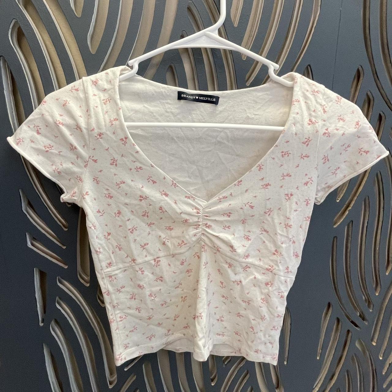 brandy melville gina top with no flaws / instant buy... Depop