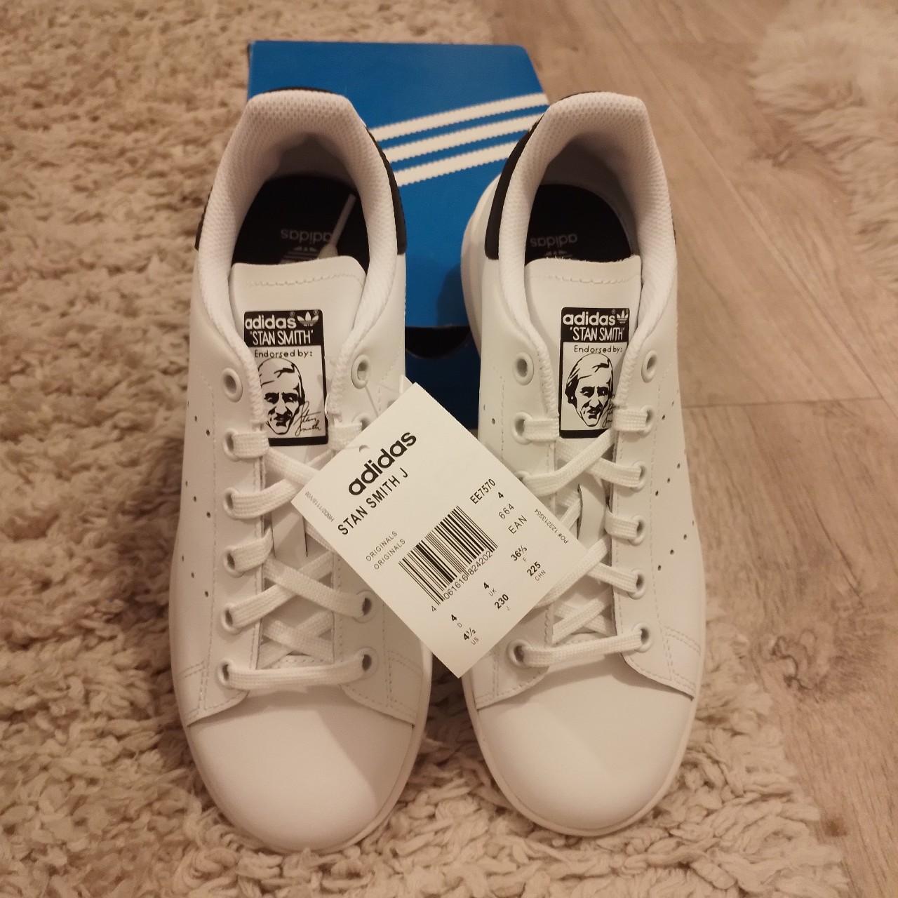 Size 4 stan clearance smith